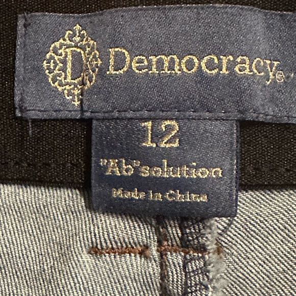 New Democracy  "Ab"solution Itty Bitty Bootcut Jeans - Picture 14 of 15